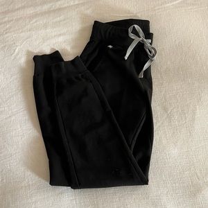 Figs Zamora joggers in black XS